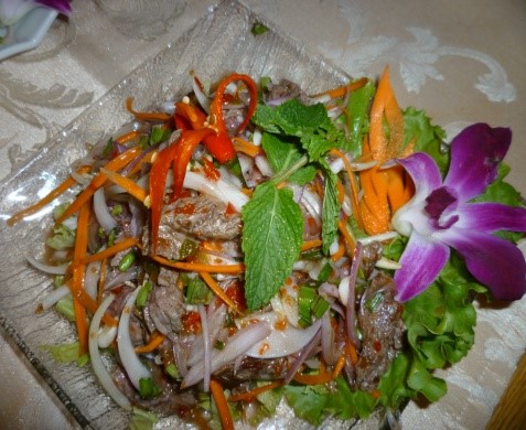 Salade de boeuf grillé “Yam Neua”